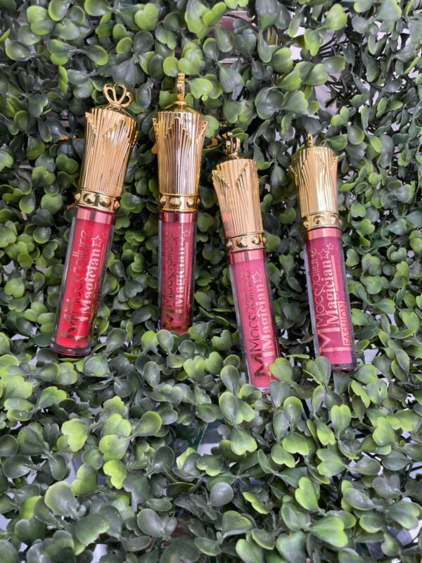 Lip gloss corona